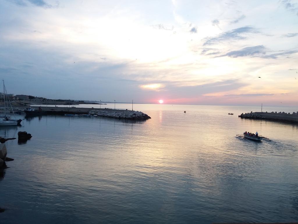 Il Da Vinci Casa Vacanze Giovinazzo Exterior foto
